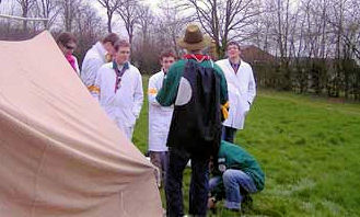 Scout compagnon montage des tentes