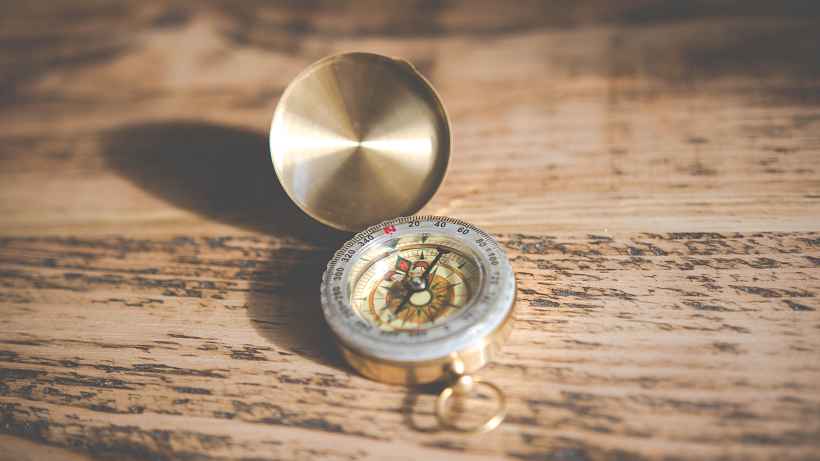 La Boussole Comment Ca Marche Latoilescoute