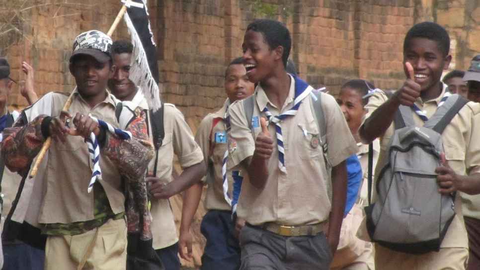 histoire et bibliographie sur le scoutisme a madagascar latoilescoute